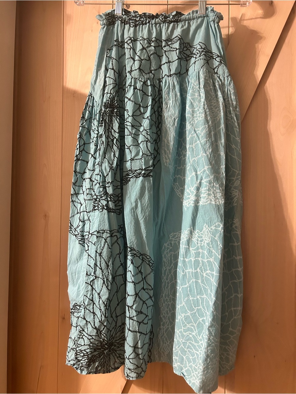 Kealopiko ʻupena maxi skirt - Picture 2 of 3